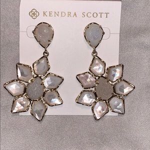 Kendra Scott Greta Earrings
